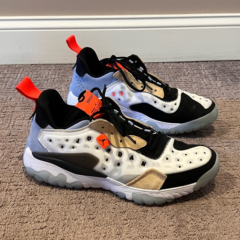 Jordan Delta 2 mid